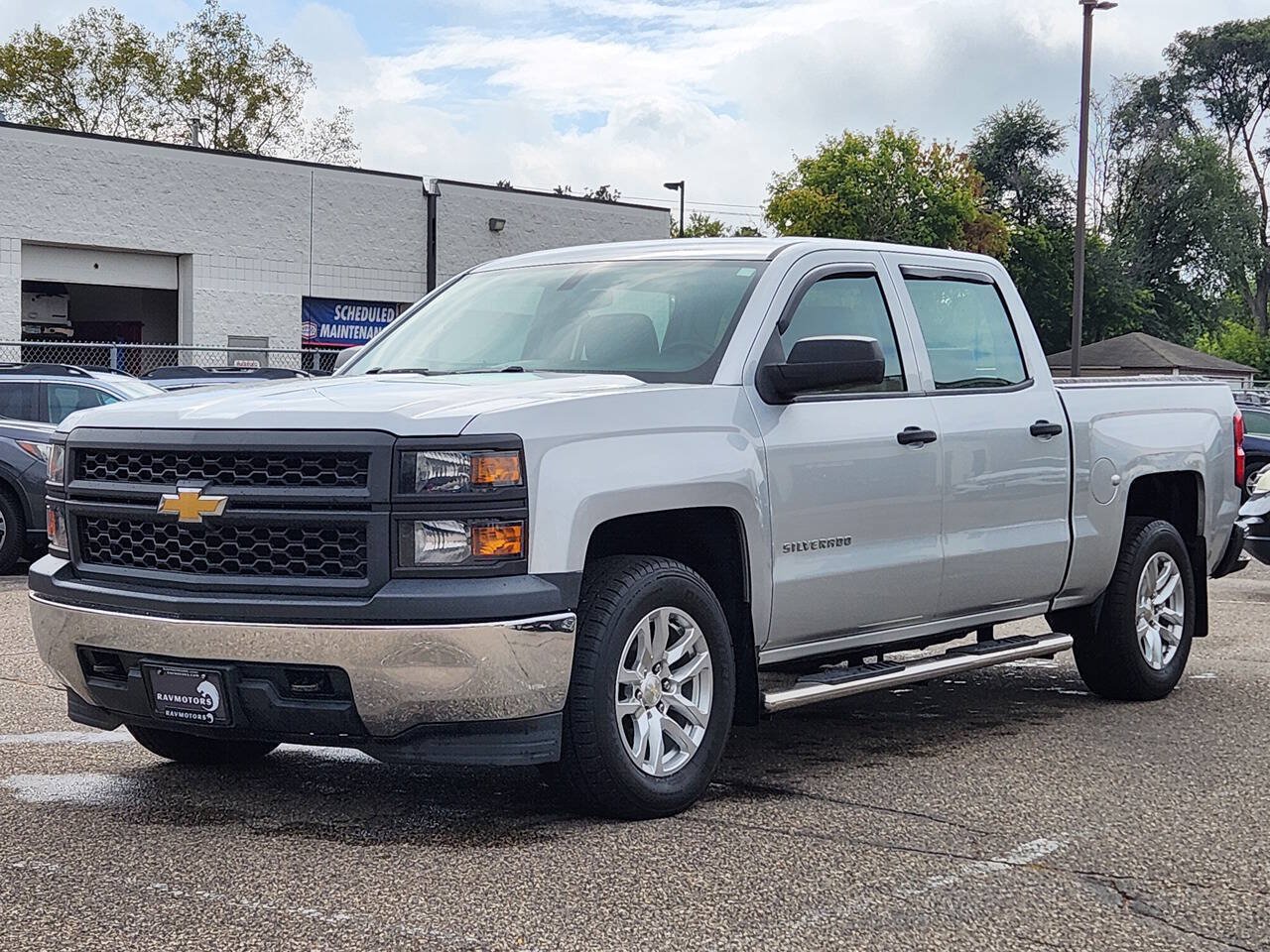 Used 2014 Chevrolet Silverado 1500 W/T w/ Chrome Bumper Package AWD/4WD image 7