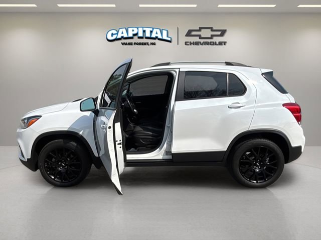 Used 2022 Chevrolet Trax LT w/ Driver Confidence Package image 13