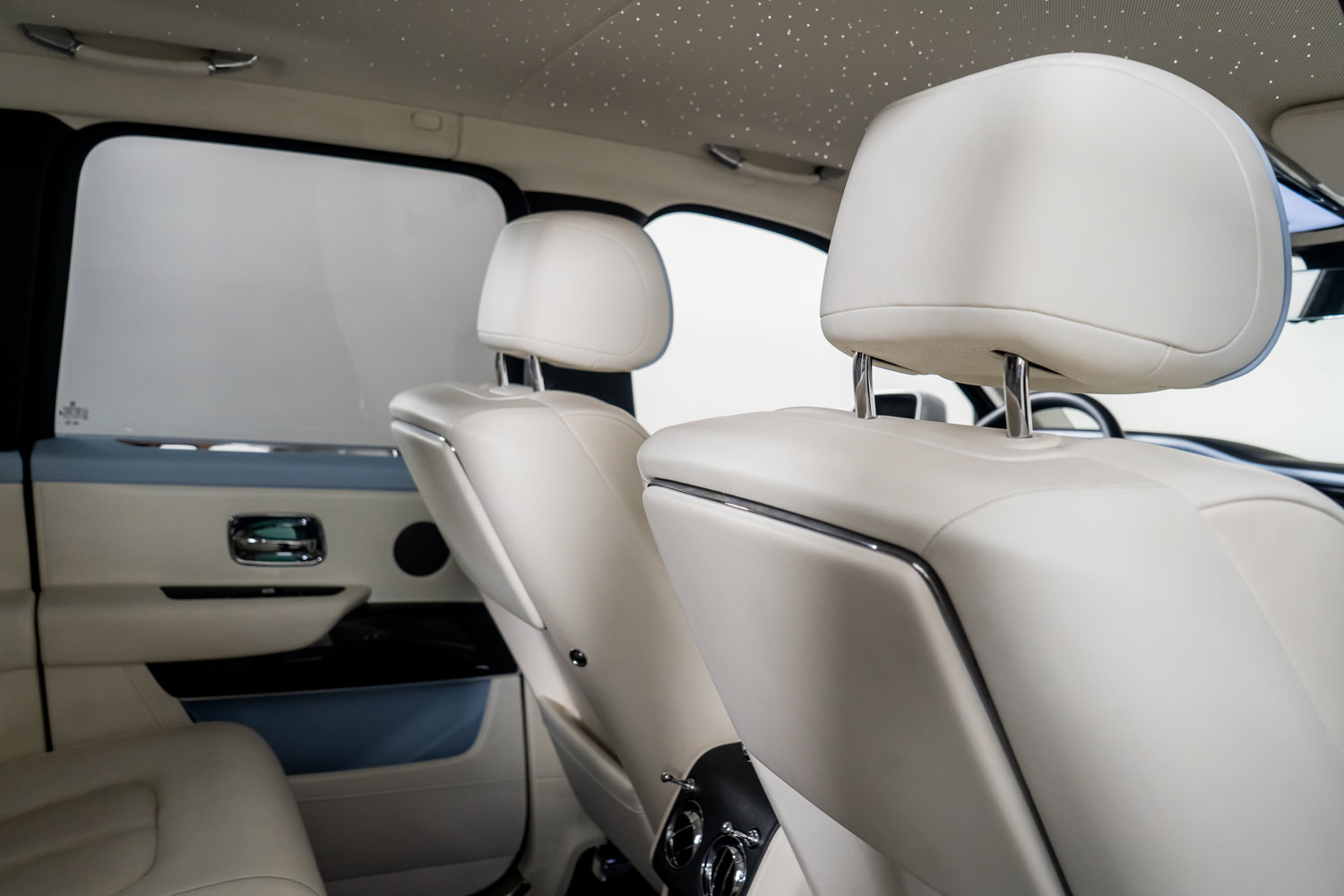 Used 2023 Rolls-Royce Cullinan Black Badge image 50