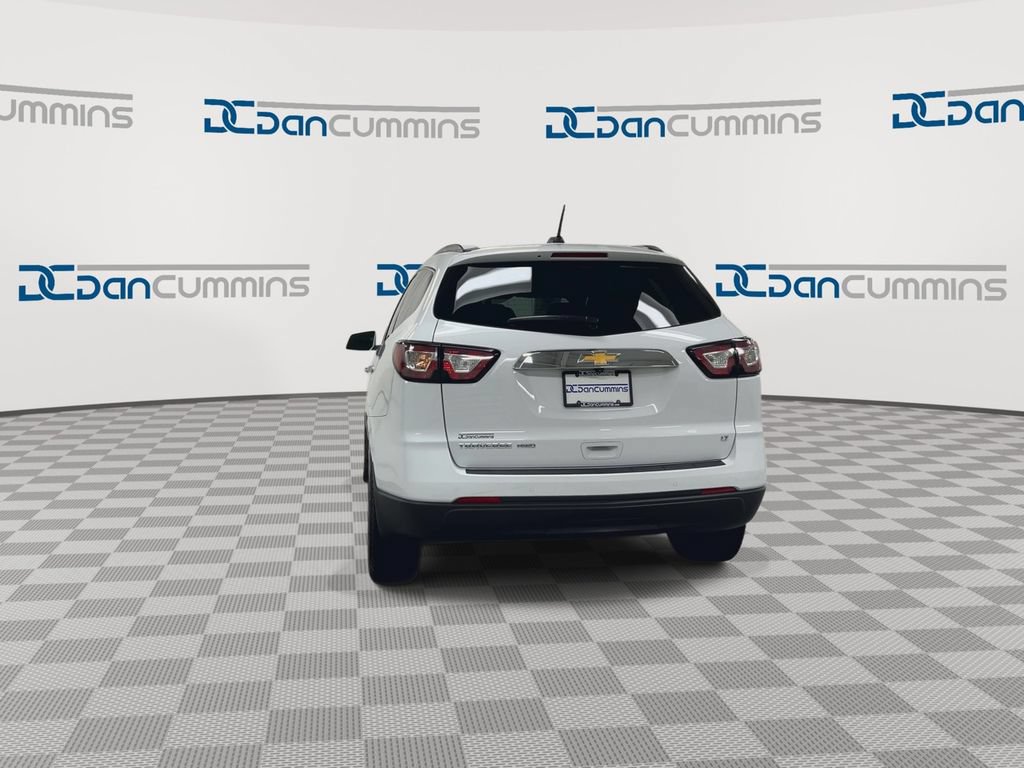 Used 2017 Chevrolet Traverse LT AWD/4WD image 7