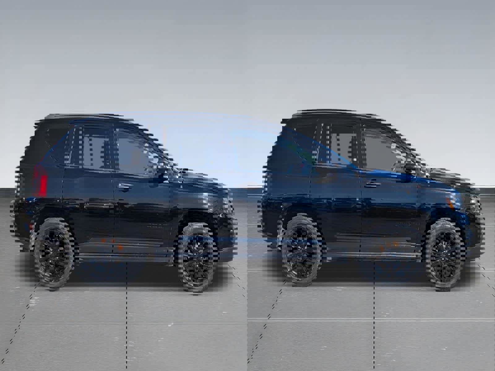 Used 2015 Jeep Compass Sport image 31