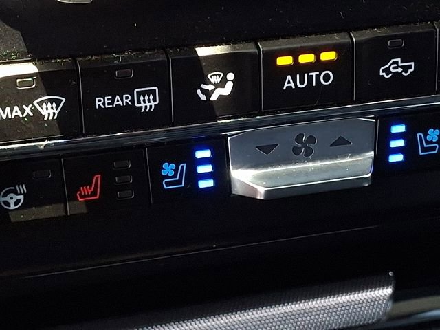 Used 2024 Ford F250 Lariat w/ Sport Appearance Package AWD/4WD image 21