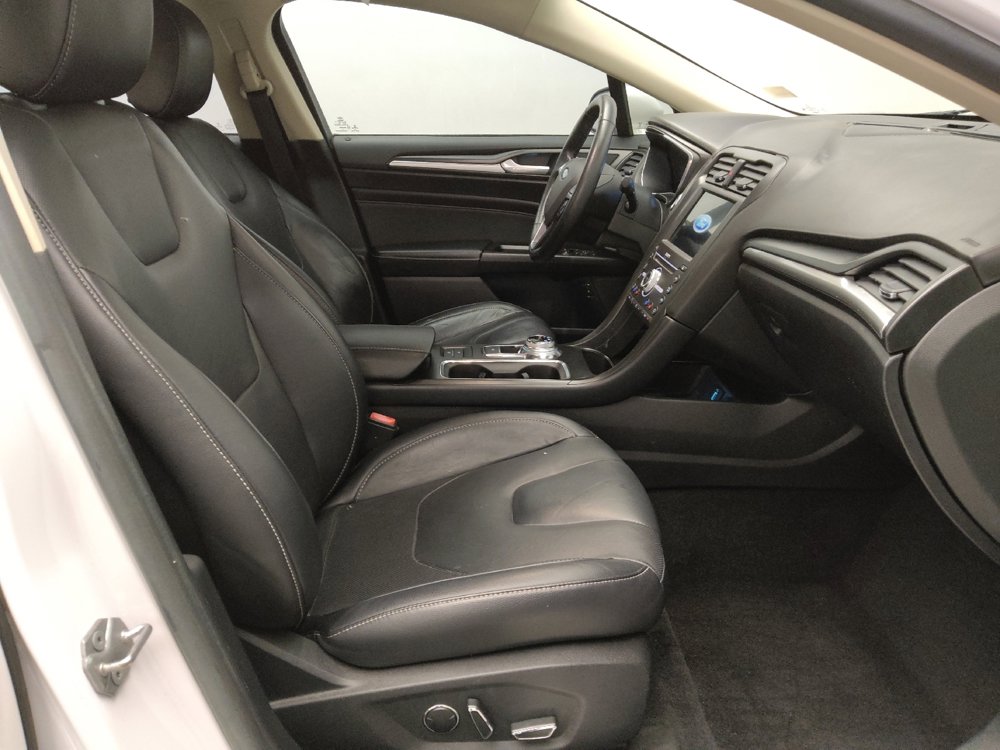 Used 2017 Ford Fusion Energi Titanium image 21