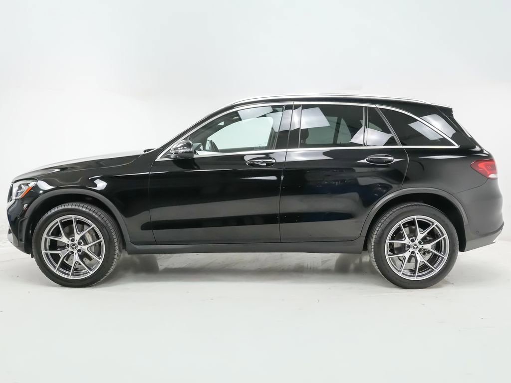 Used 2022 Mercedes-Benz GLC 300 4MATIC image 2