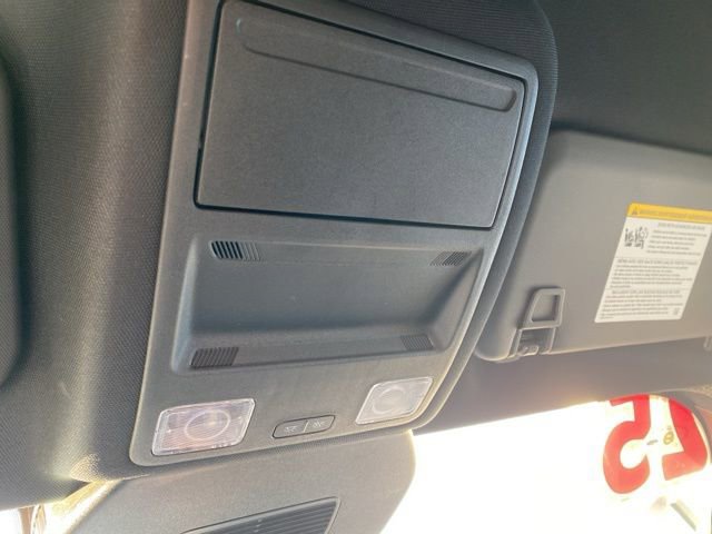 Used 2025 Ford Escape ST-Line Select image 28