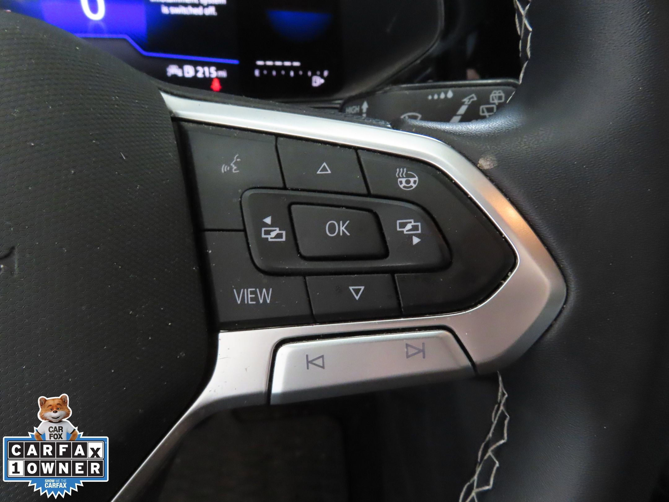 Certified 2023 Volkswagen Taos SE image 16