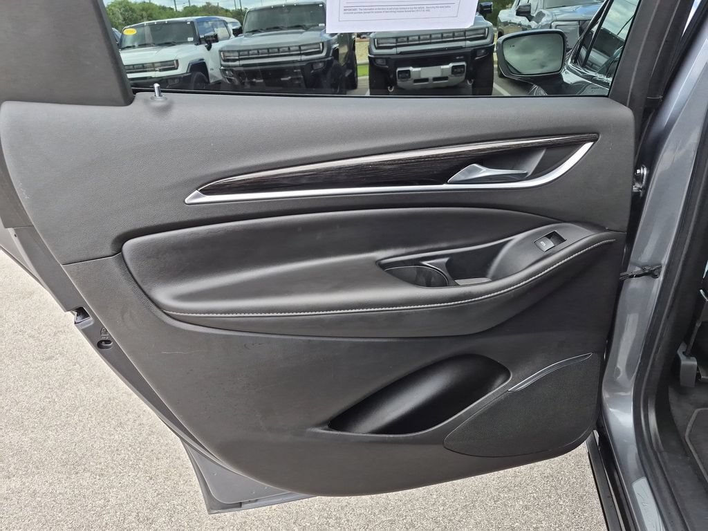 Used 2019 Buick Enclave Avenir w/ Avenir Technology Package FWD image 36