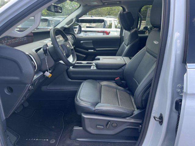 New 2026 Ford Expedition Platinum AWD/4WD image 11