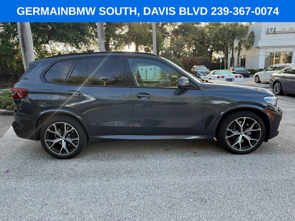 Used 2022 BMW X5 sDrive40i w/ M Sport Package image 11
