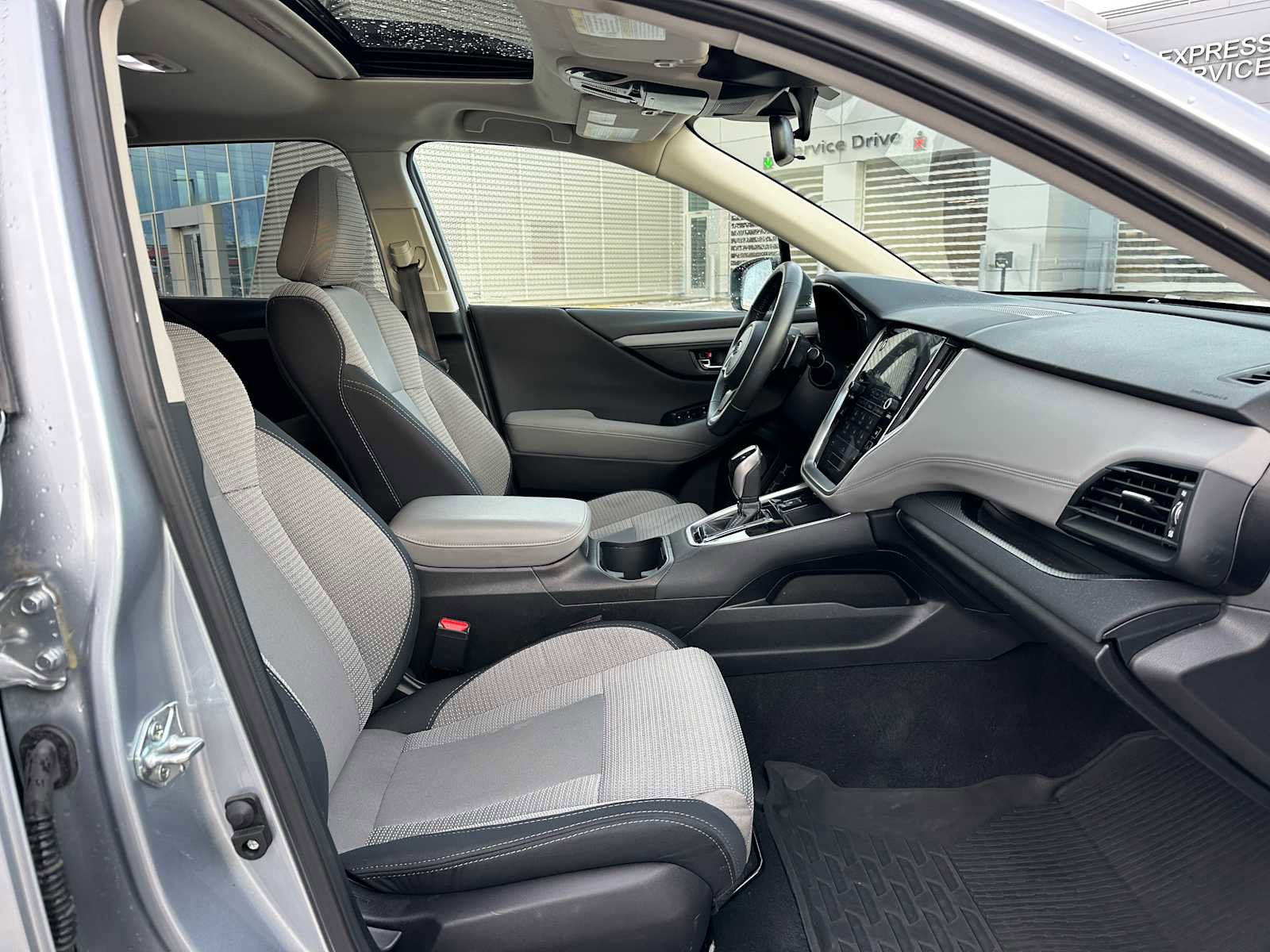 Used 2024 Subaru Outback Premium image 10