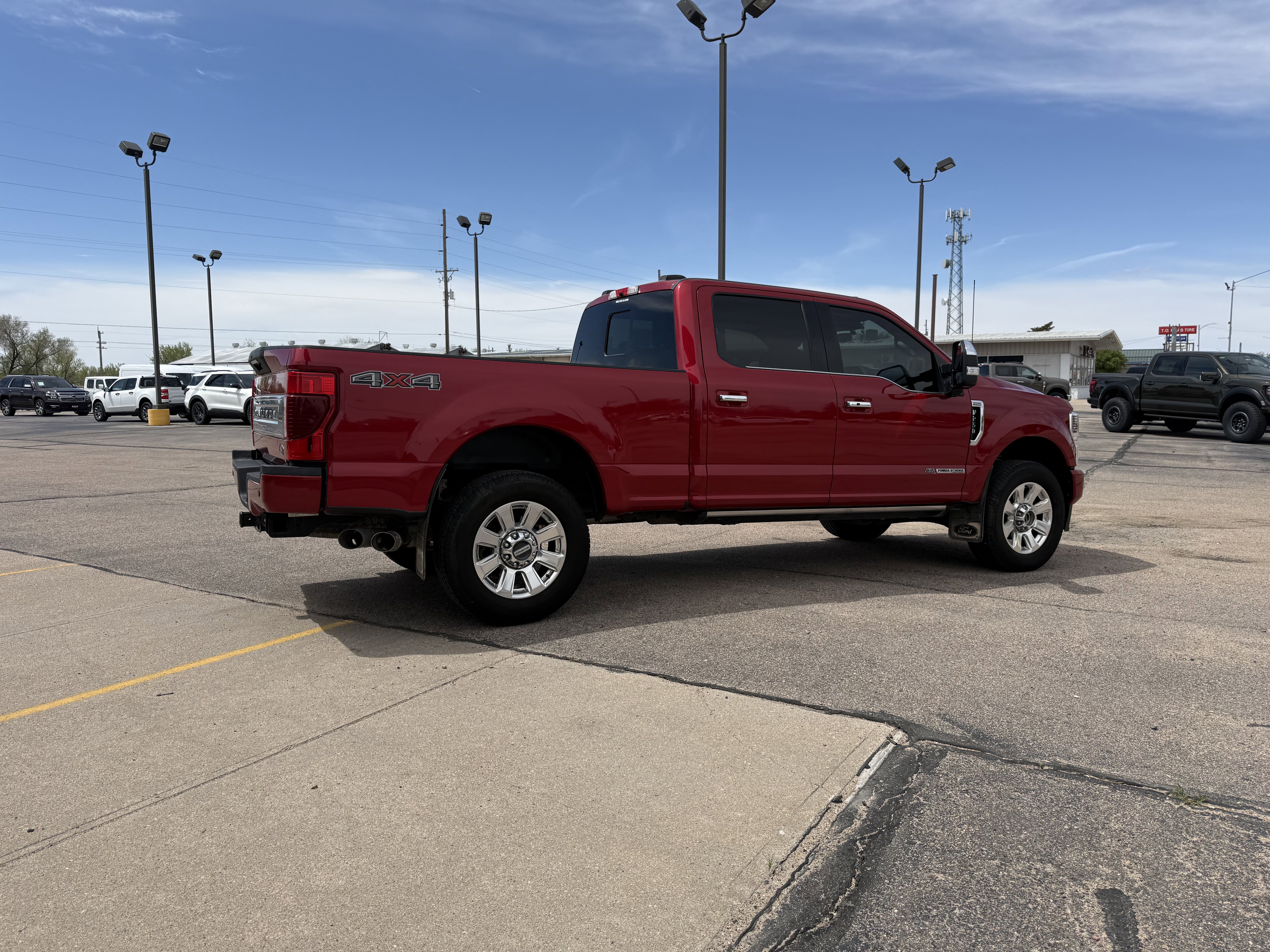 Used 2022 Ford F250 Platinum AWD/4WD image 6