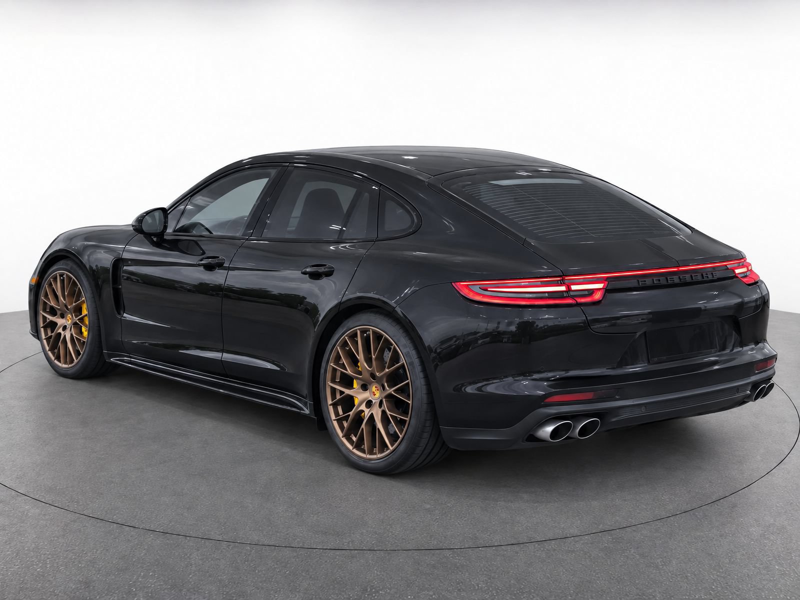 Used 2019 Porsche Panamera Turbo AWD/4WD image 3
