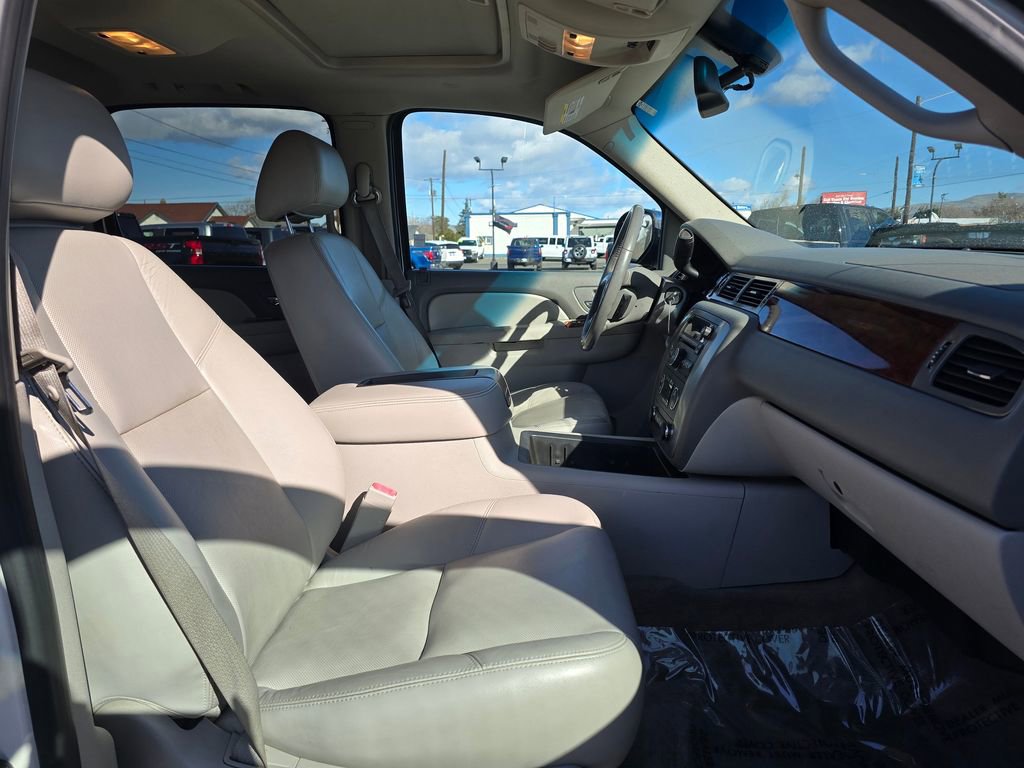 Used 2012 GMC Sierra 1500 SLT w/ SLT White Diamond Edition image 10