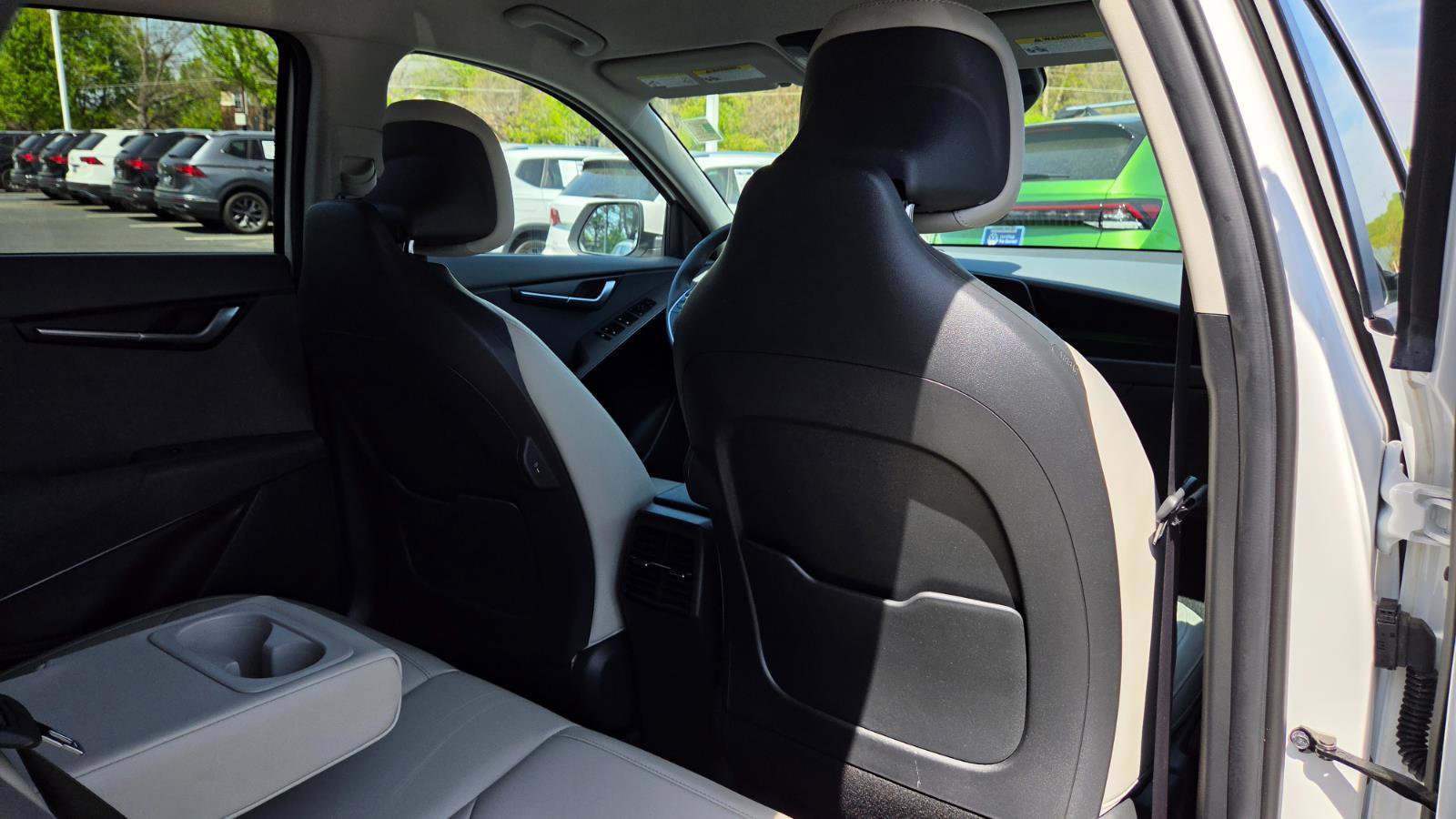 Used 2023 Kia Niro EX image 54