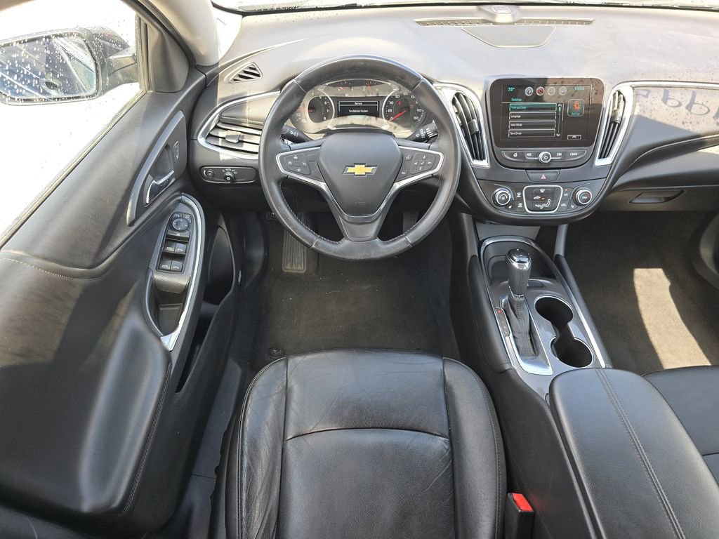 Used 2016 Chevrolet Malibu LT w/ Leather Package FWD image 23