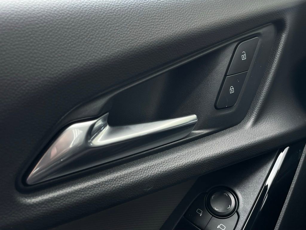 New 2026 Chevrolet Equinox LT w/ Convenience Package II image 13