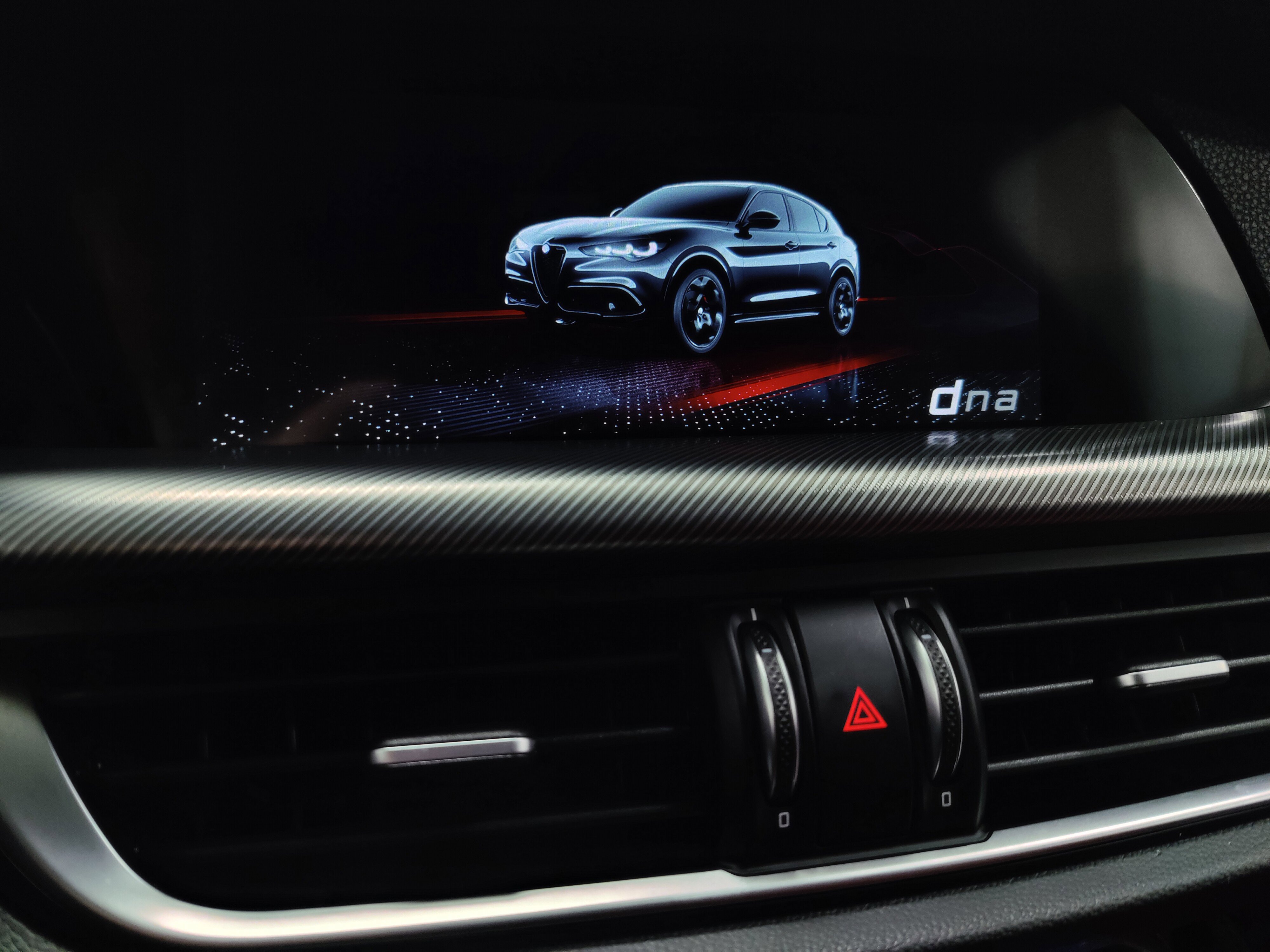 Certified 2024 Alfa Romeo Stelvio Veloce image 25