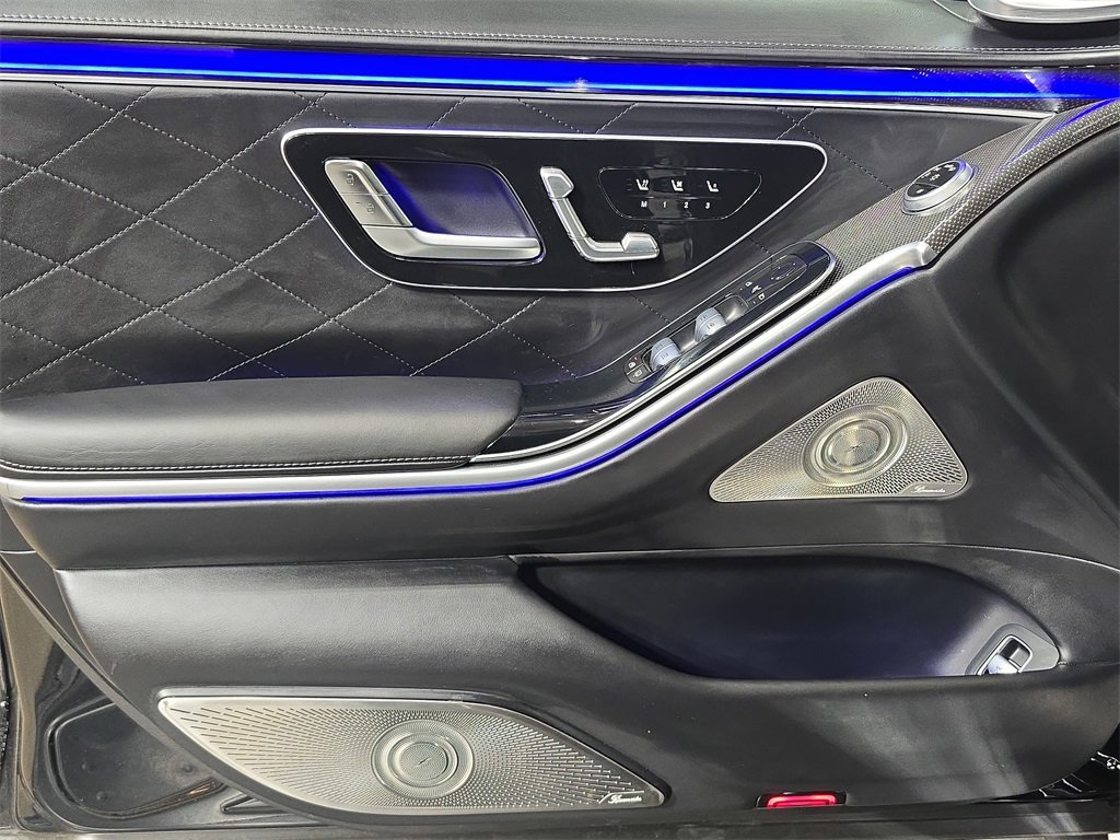 Used 2025 Mercedes-Benz S 580 4MATIC Sedan image 22