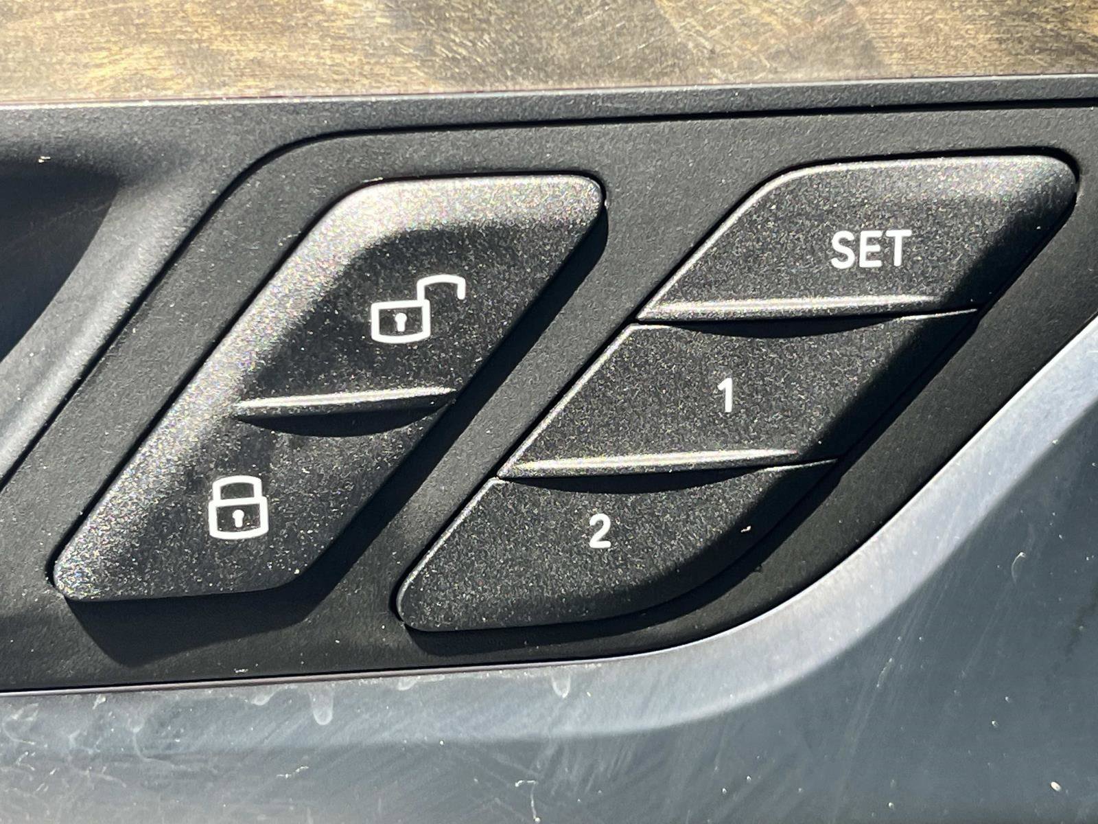 Used 2018 BMW X3 xDrive30i AWD/4WD image 23