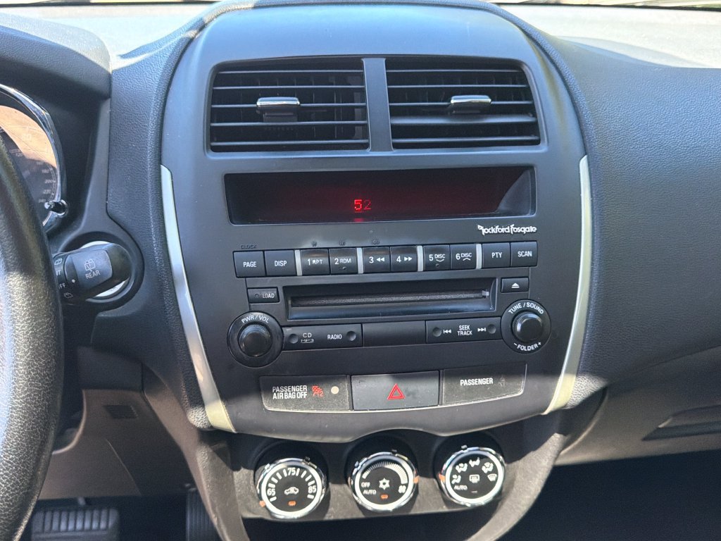 Used 2013 Mitsubishi Outlander Sport SE FWD image 22