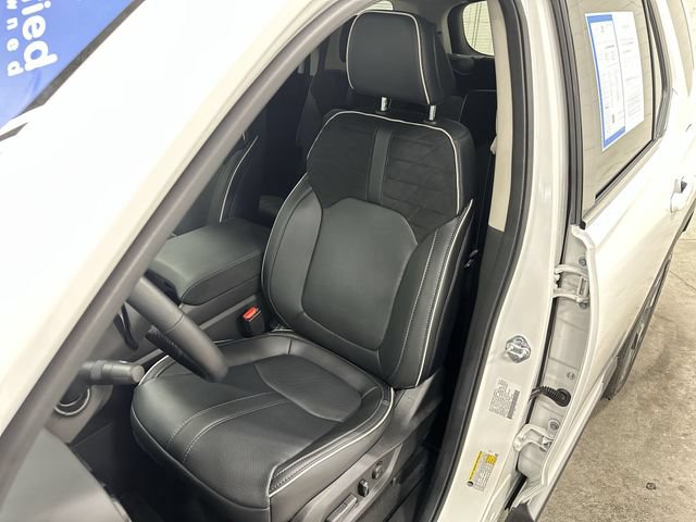 Used 2026 Honda Pilot Elite image 12