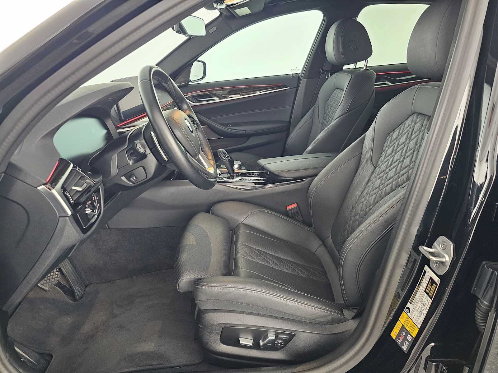 Used 2023 BMW 530e w/ Premium Package RWD image 20