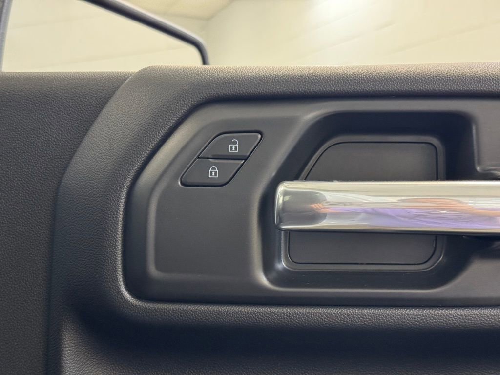 New 2025 GMC Sierra 3500 Pro image 21