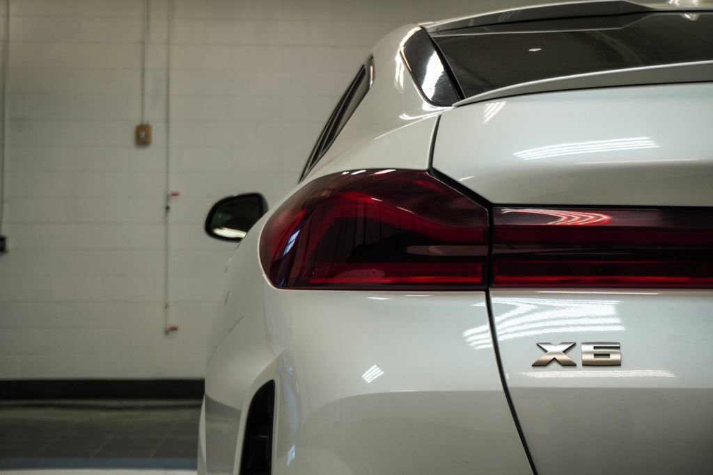 Used 2023 BMW X6 M50i w/ Executive Package AWD/4WD image 39