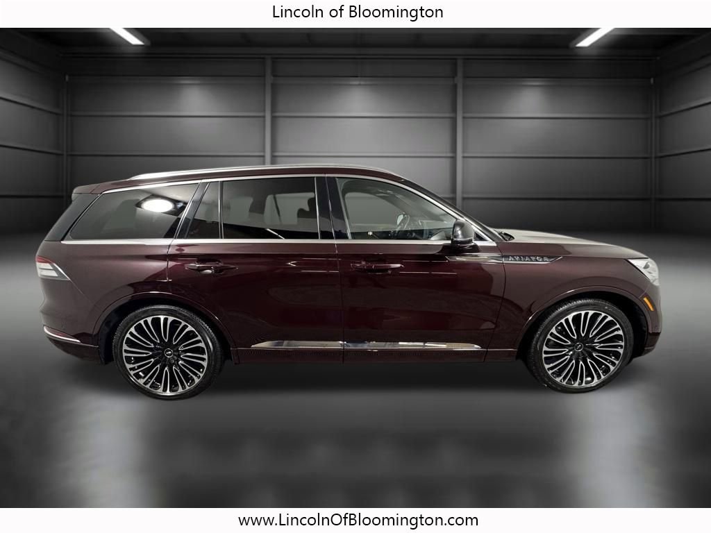 Used 2023 Lincoln Aviator Black Label w/ Dynamic Handling Package image 8