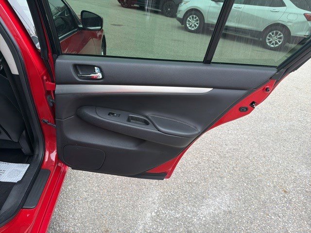 Used 2011 INFINITI G37 x w/ Premium Pkg image 16