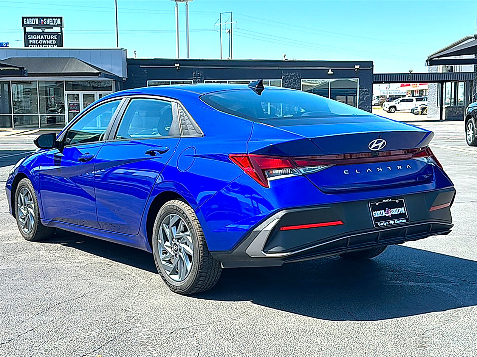Used 2024 Hyundai Elantra SEL FWD image 6