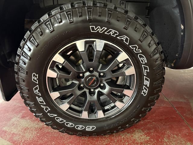 Used 2021 Nissan Titan PRO-4X w/ Pro-4x Convenience Package image 37