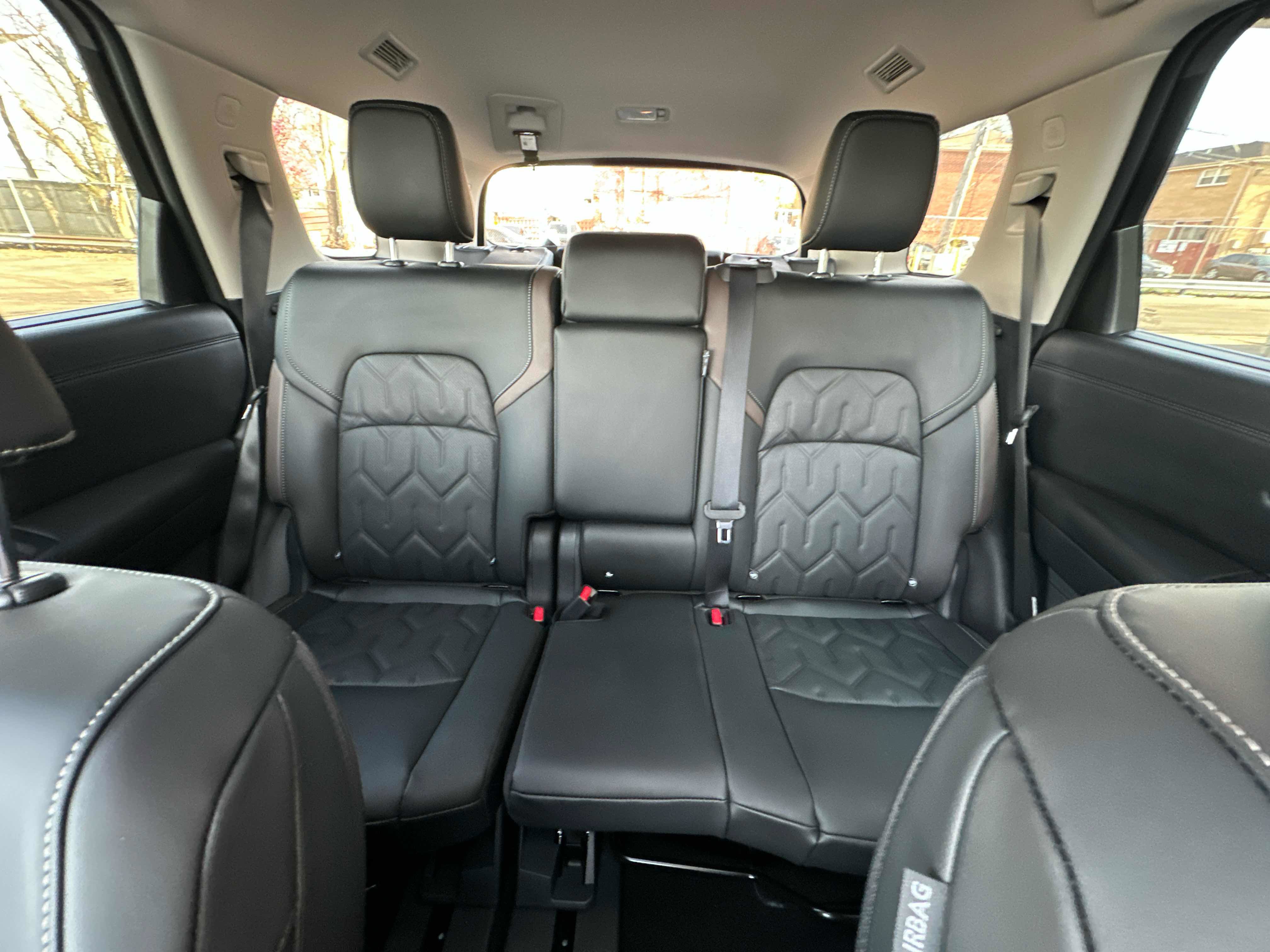 New 2026 Nissan Pathfinder Platinum AWD/4WD image 27