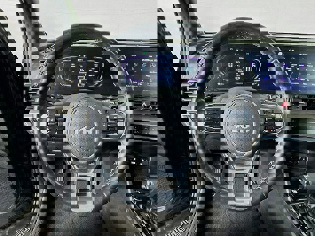 Certified 2023 Kia Sportage X-Line w/ X-Line Premium Package image 11