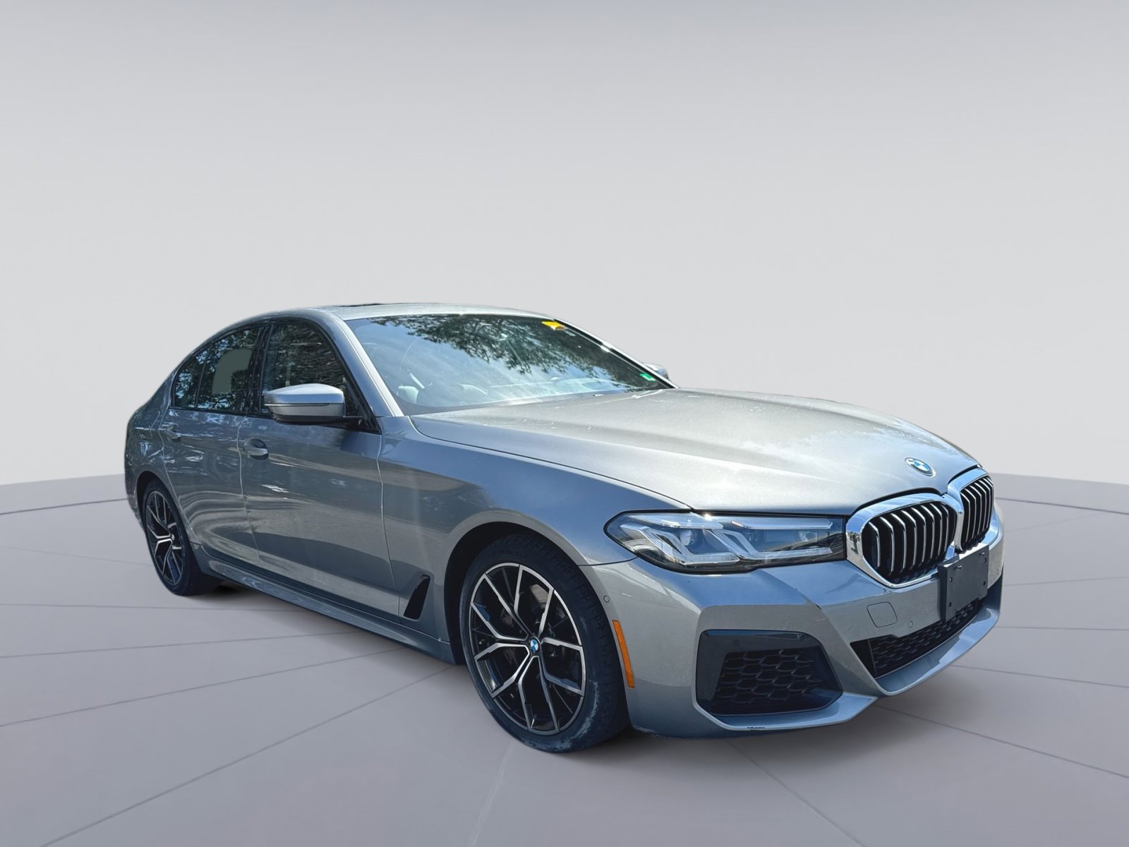 Certified 2023 BMW 540i xDrive w/ M Sport Package image 1