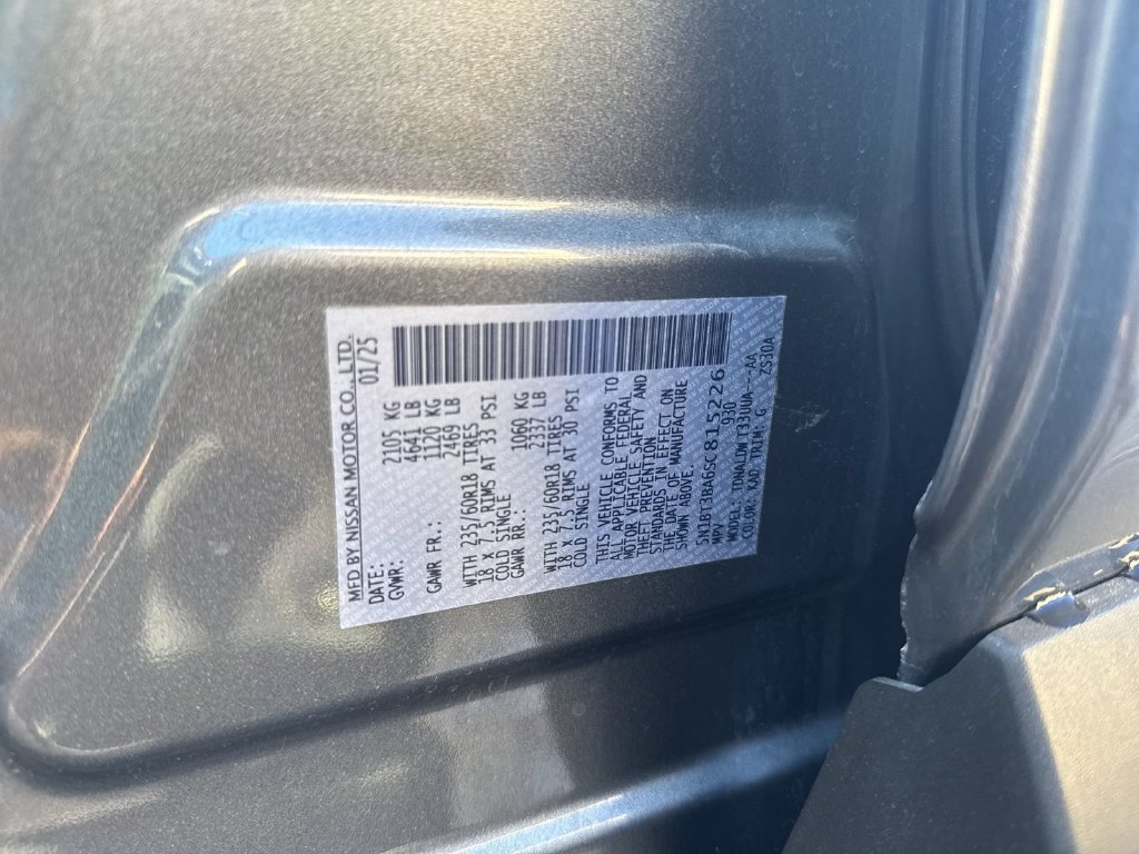 Used 2025 Nissan Rogue SV FWD image 25