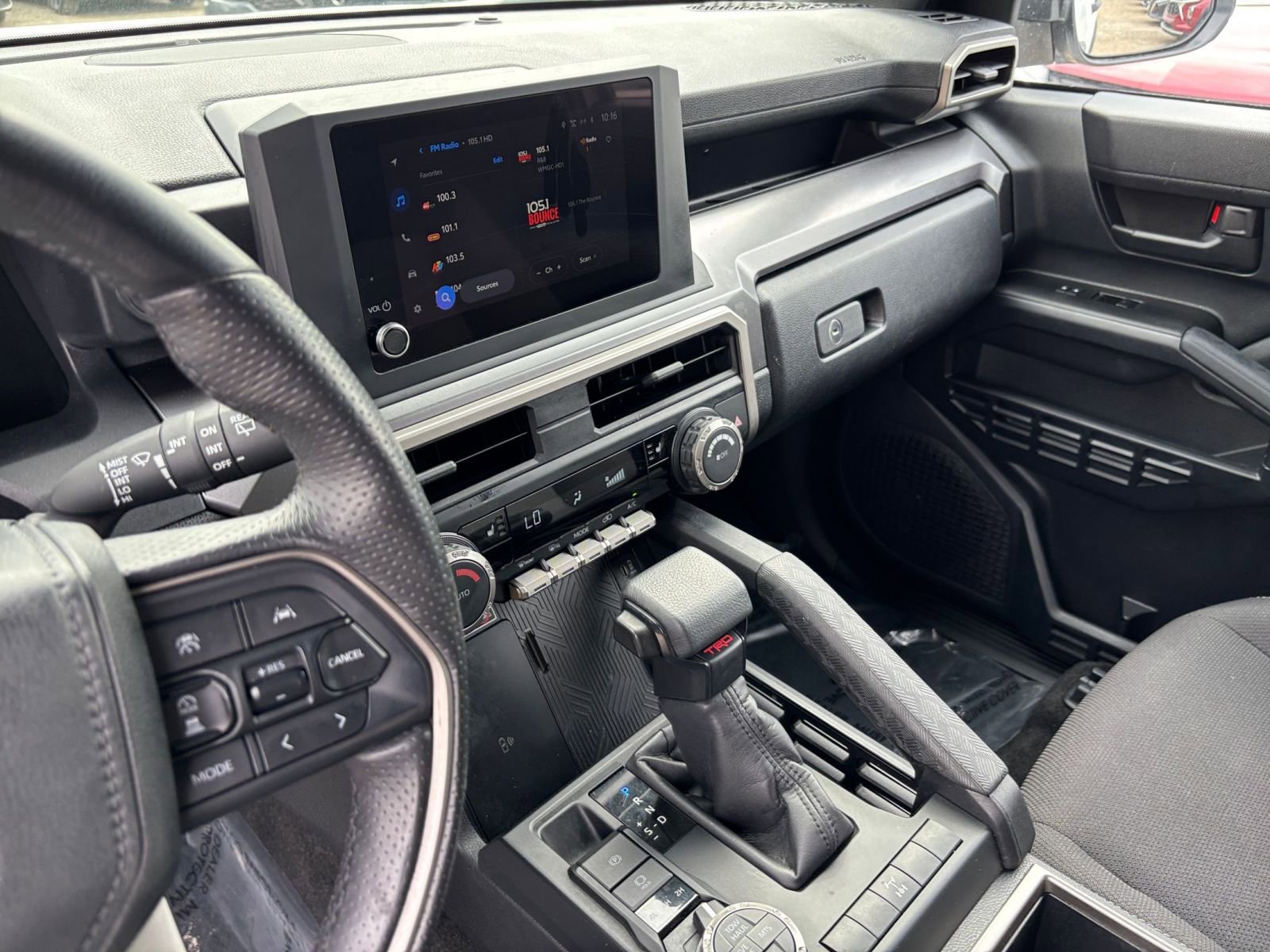 Used 2025 Toyota 4Runner TRD Off-Road AWD/4WD image 17