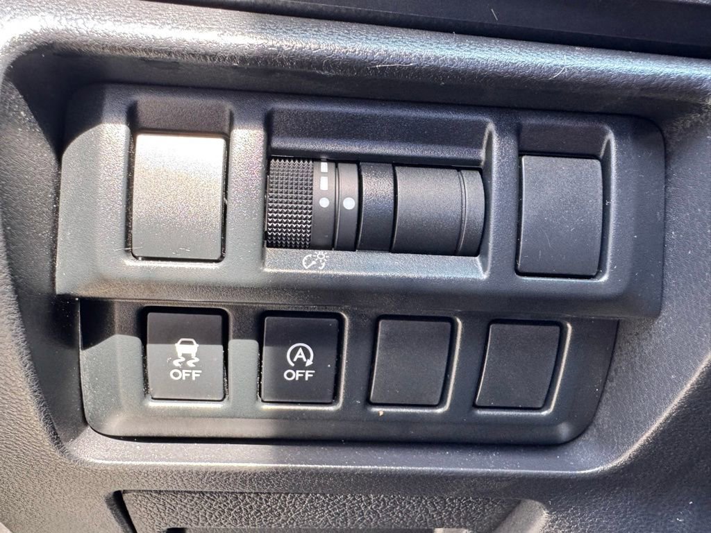 Used 2023 Subaru Crosstrek 2.0i Premium w/ Special Edition image 18