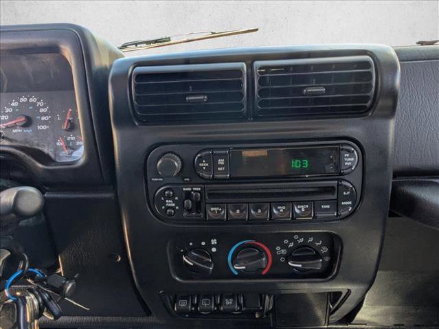 Used 2004 Jeep Wrangler 4WD image 15
