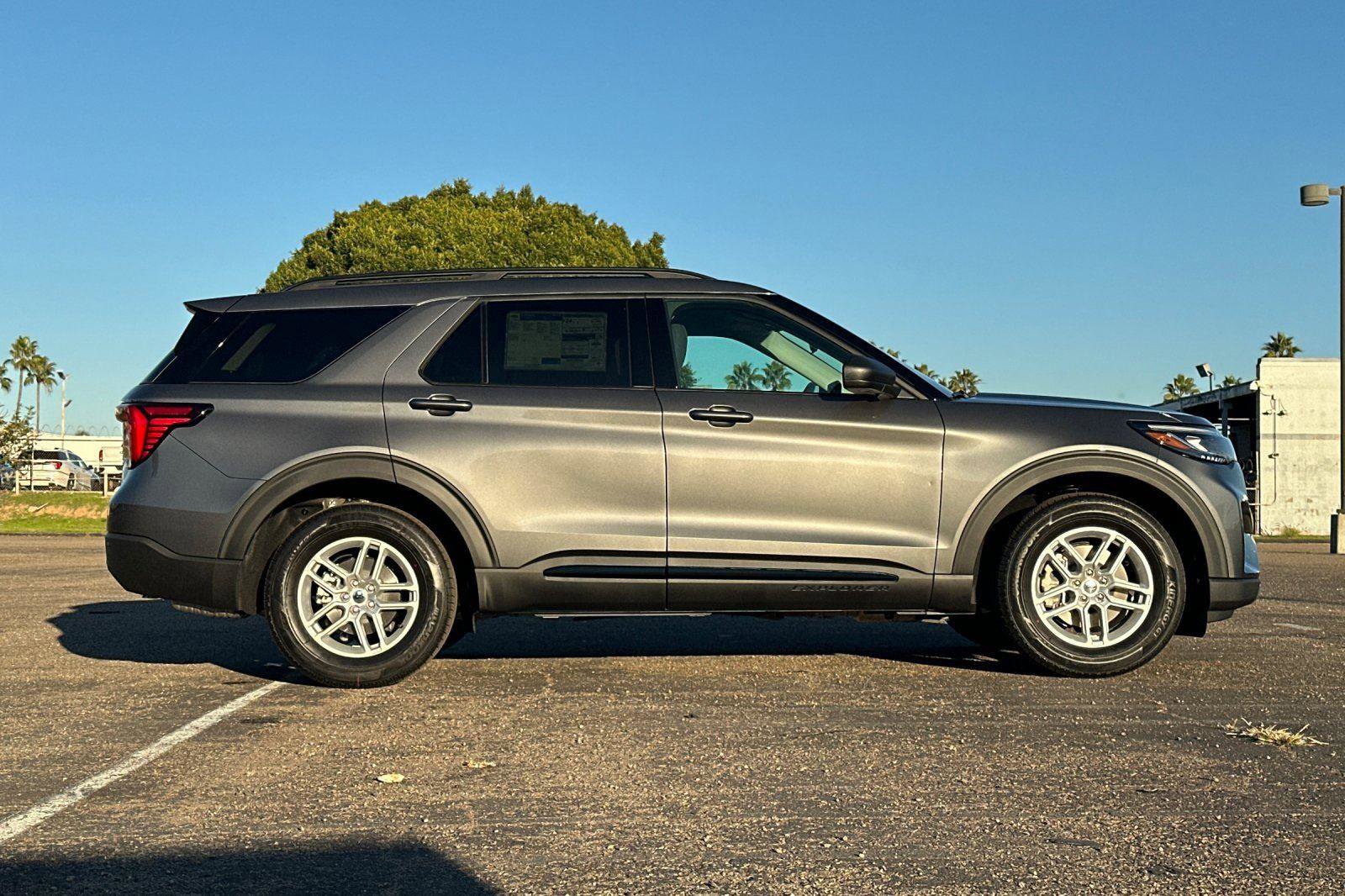 New 2026 Ford Explorer Active image 3