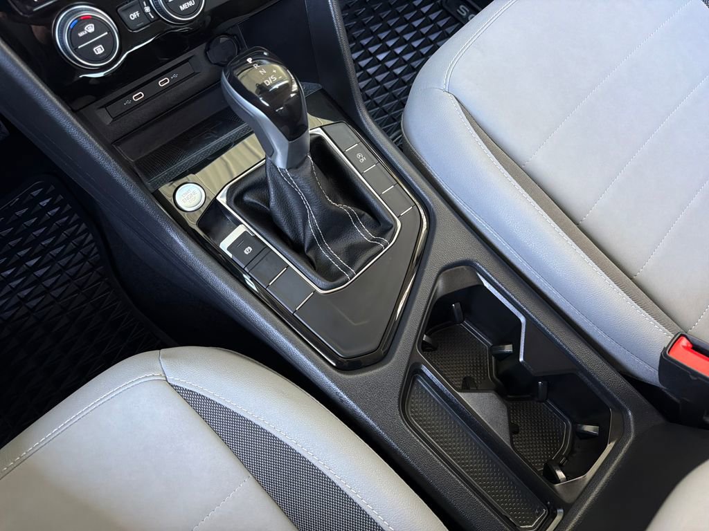 Used 2024 Volkswagen Taos SE w/ MDO Package image 24