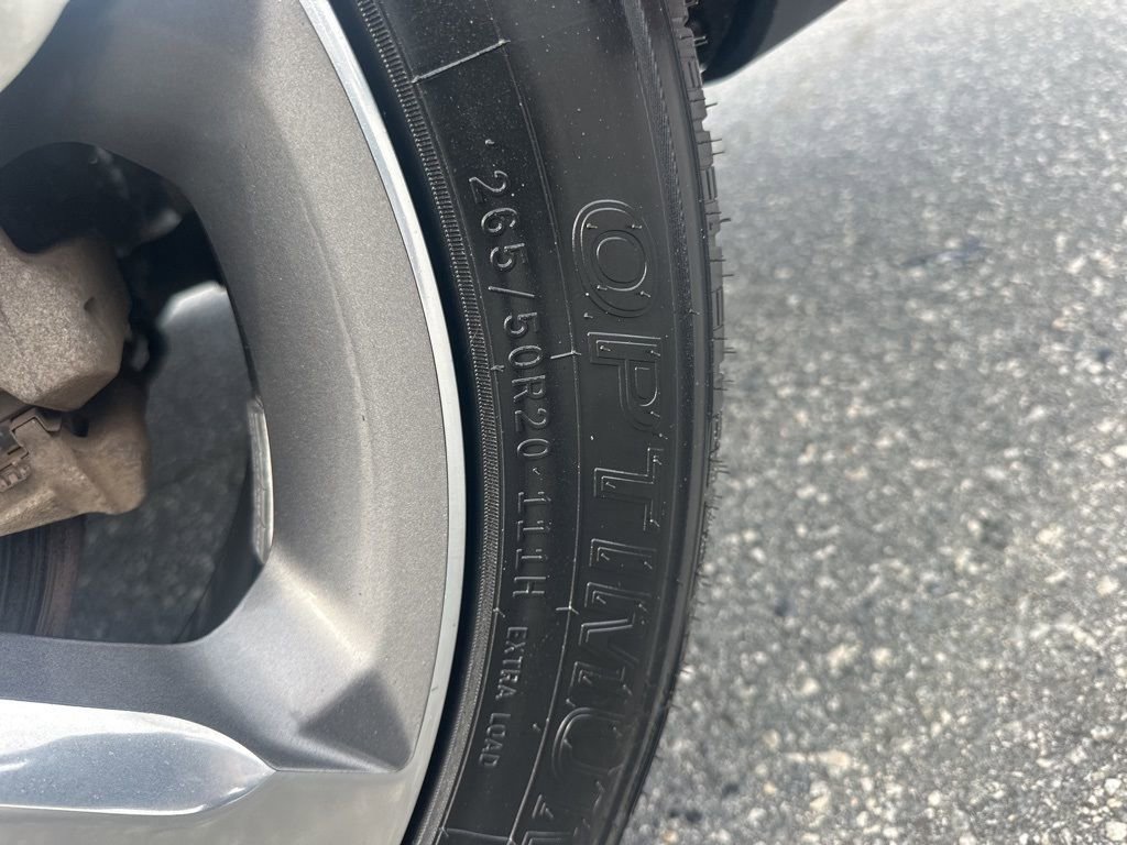 Used 2021 Jeep Grand Cherokee L Limited w/ Luxury Tech Group II image 35