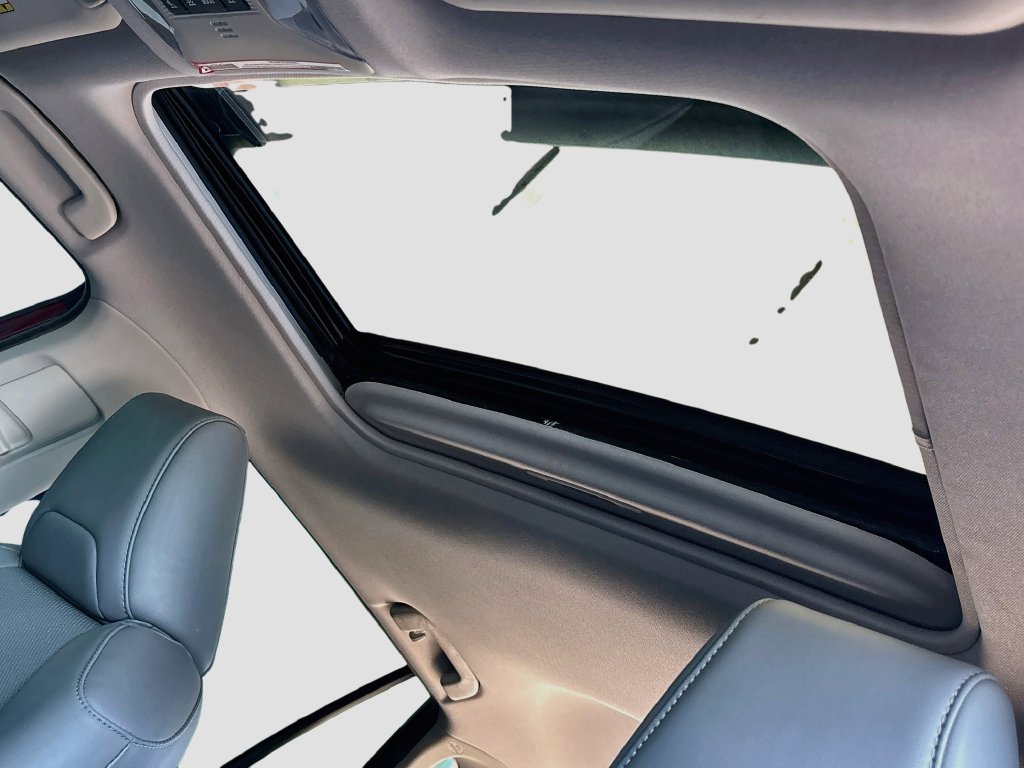 Certified 2021 Toyota RAV4 Limited FWD image 18