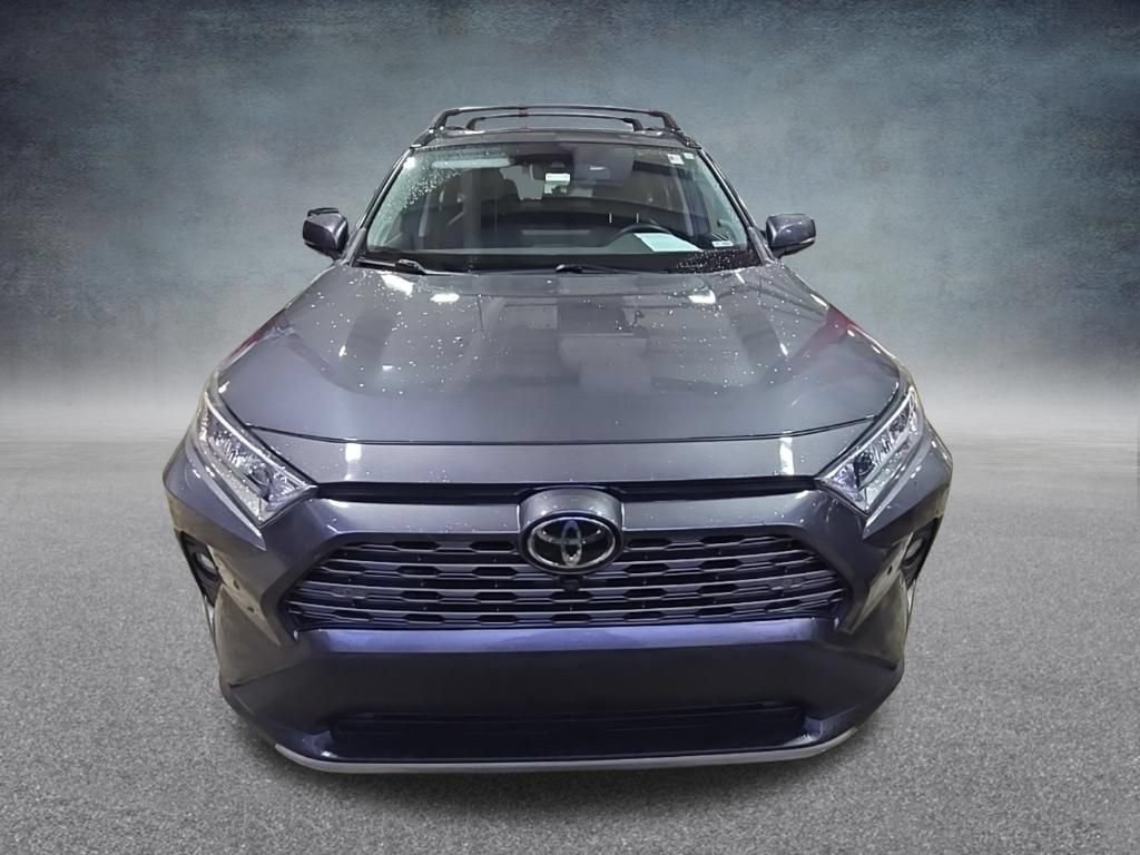 Used 2020 Toyota RAV4 Limited AWD/4WD image 3