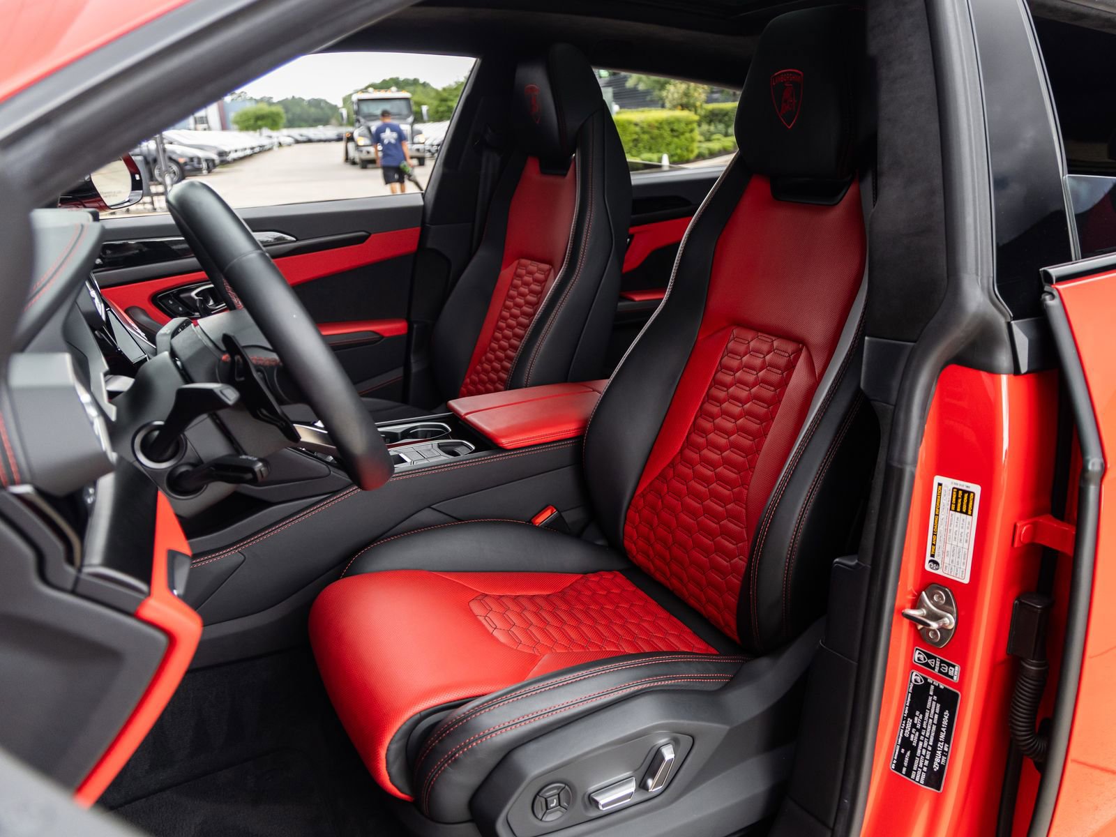Used 2022 Lamborghini Urus image 26