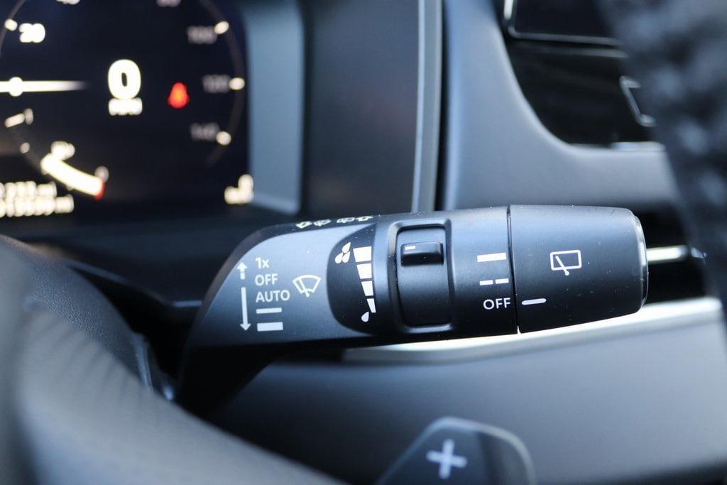 Used 2025 Mitsubishi Outlander SEL AWD/4WD image 9