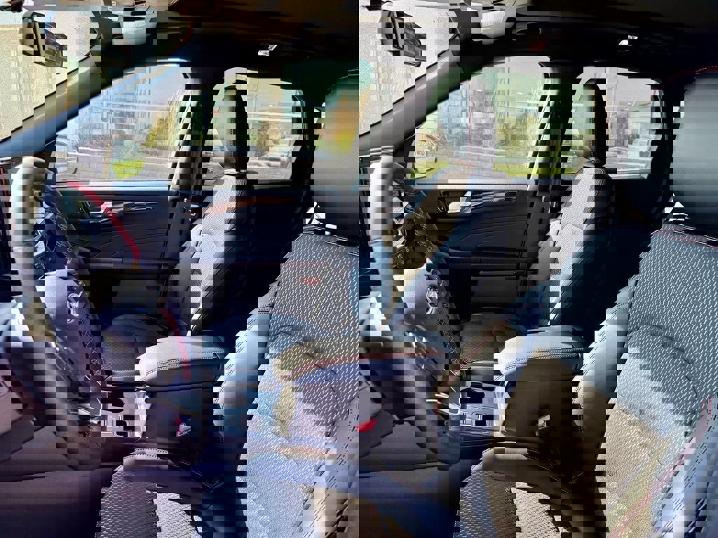 New 2026 Ford Escape ST-Line w/ Tech Pack #1 image 9