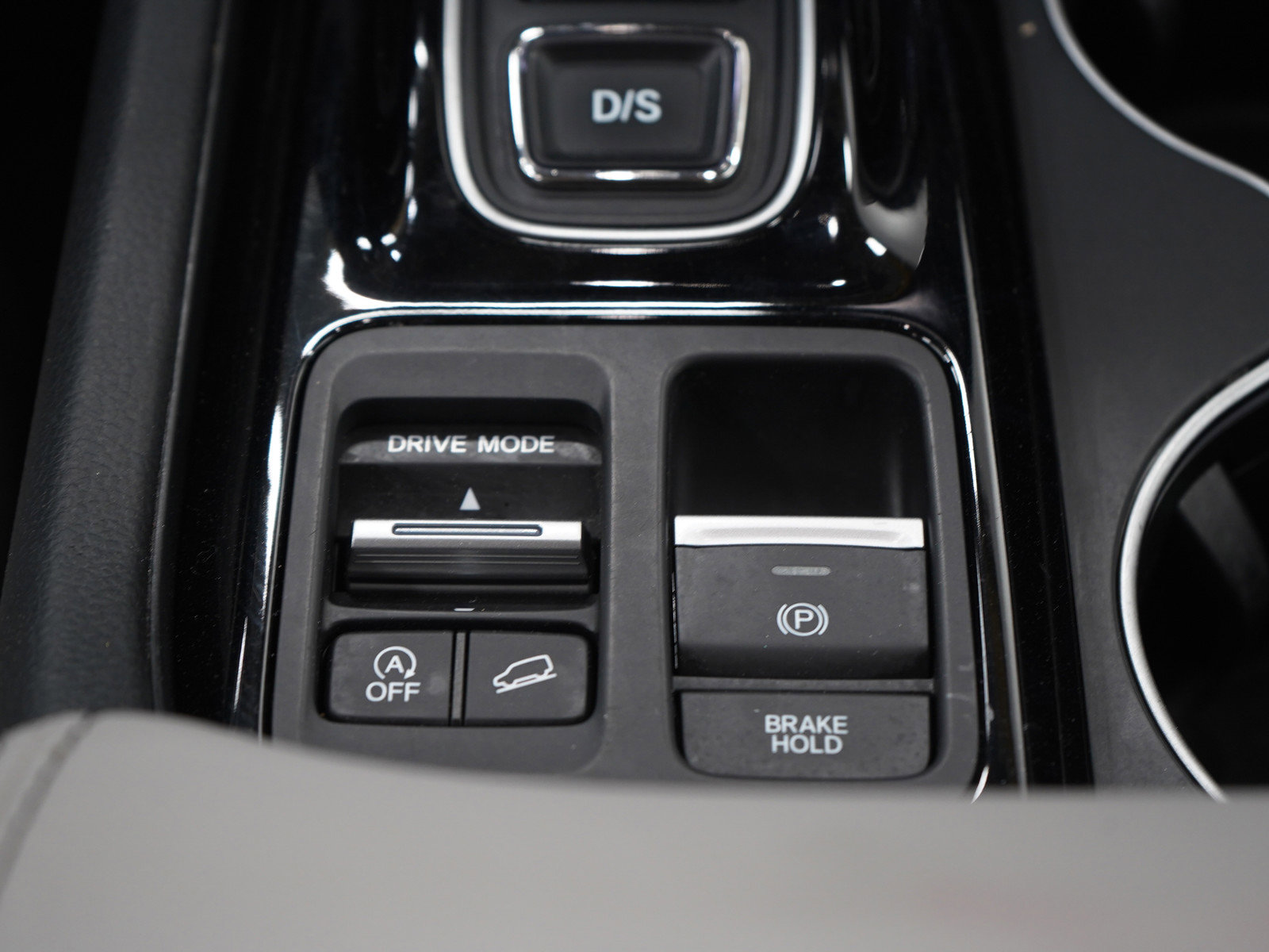 Used 2024 Honda Pilot Touring image 22