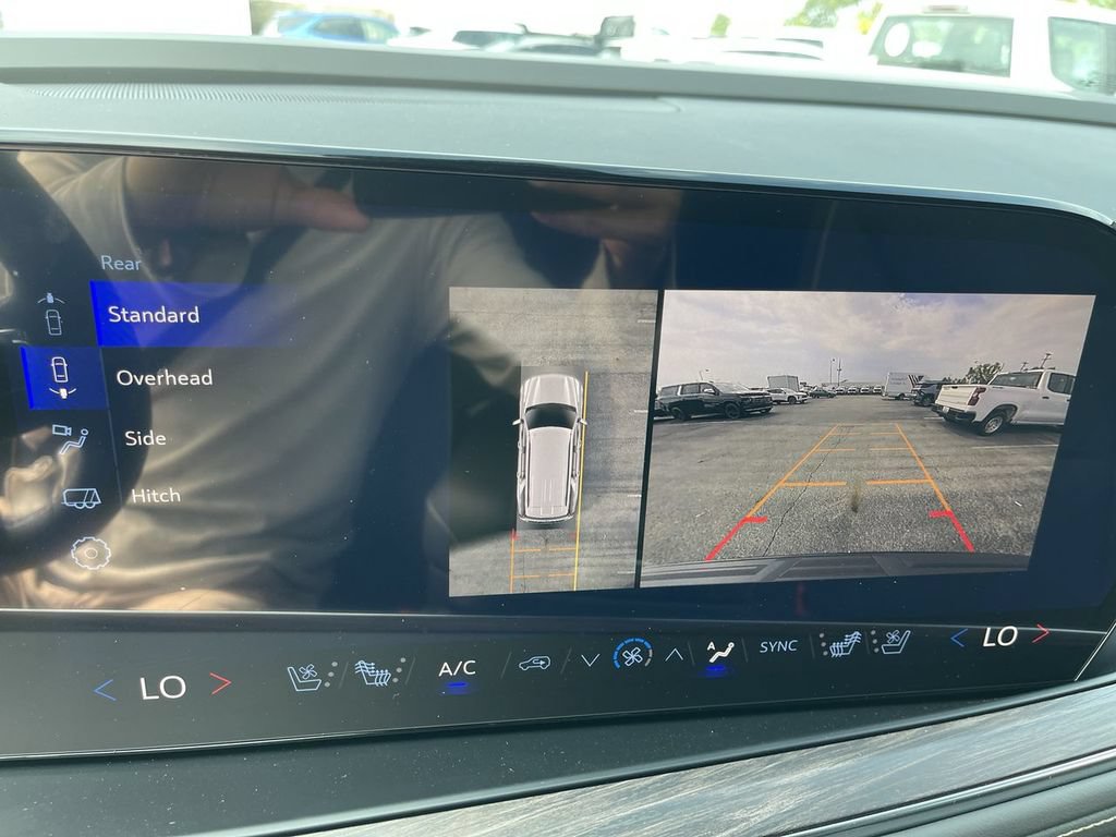 New 2026 Chevrolet Tahoe Premier AWD/4WD image 17