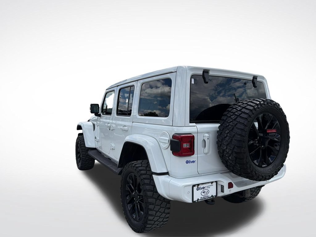 Used 2021 Jeep Wrangler Unlimited Sahara AWD/4WD image 12